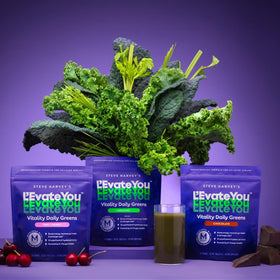 L'Evate You Vitality Daily Greens 200g with a smoothie