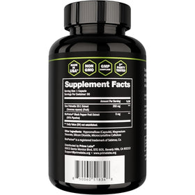 Labs Saw Palmetto 350 mg capsules dans une main
