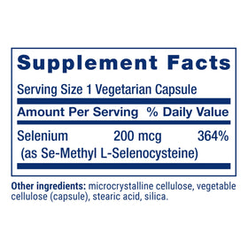 Life Extension Se-Methyl L-Selenocysteine capsules dans une main