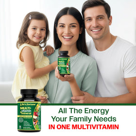 Life's Fortune Multivitamines sur une table avec des herbes