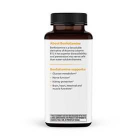 LifeSeasons Benfotiamine 300 mg capsules dans un verre