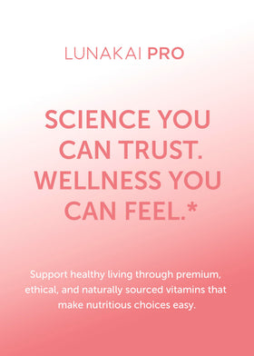 Lunakai Astaxanthine 12mg gélules dans une main