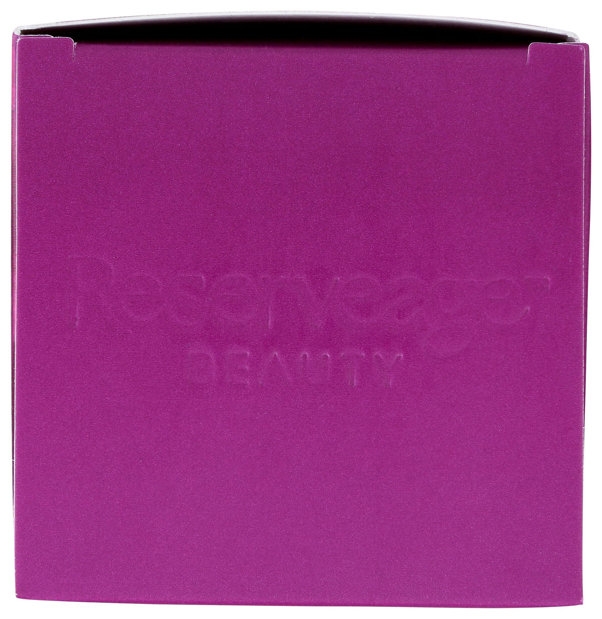 Mains tenant le flacon de Resvératrol 100 mg avec capsules visibles