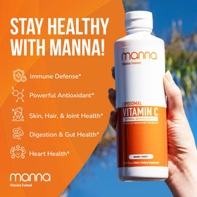 Manna Vitamine C Liposomale 1000mg liquide versé dans une cuillère