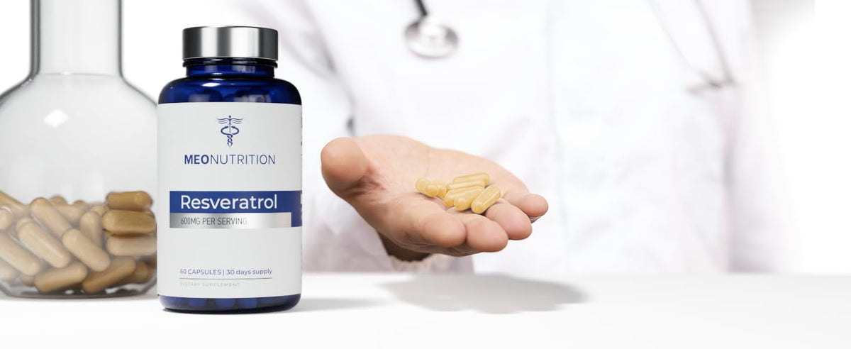 Meo Nutrition Resveratrol 600mg capsules en main