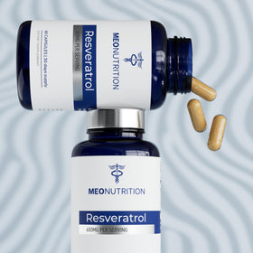 Meo Nutrition Resveratrol 600mg capsules ouvertes sur une table