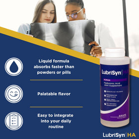 Mesure d'une cuillère de Lubrisyn HA à côté de la bouteille