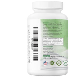 Micro Ingredients Colostrum 240 capsules sur une table