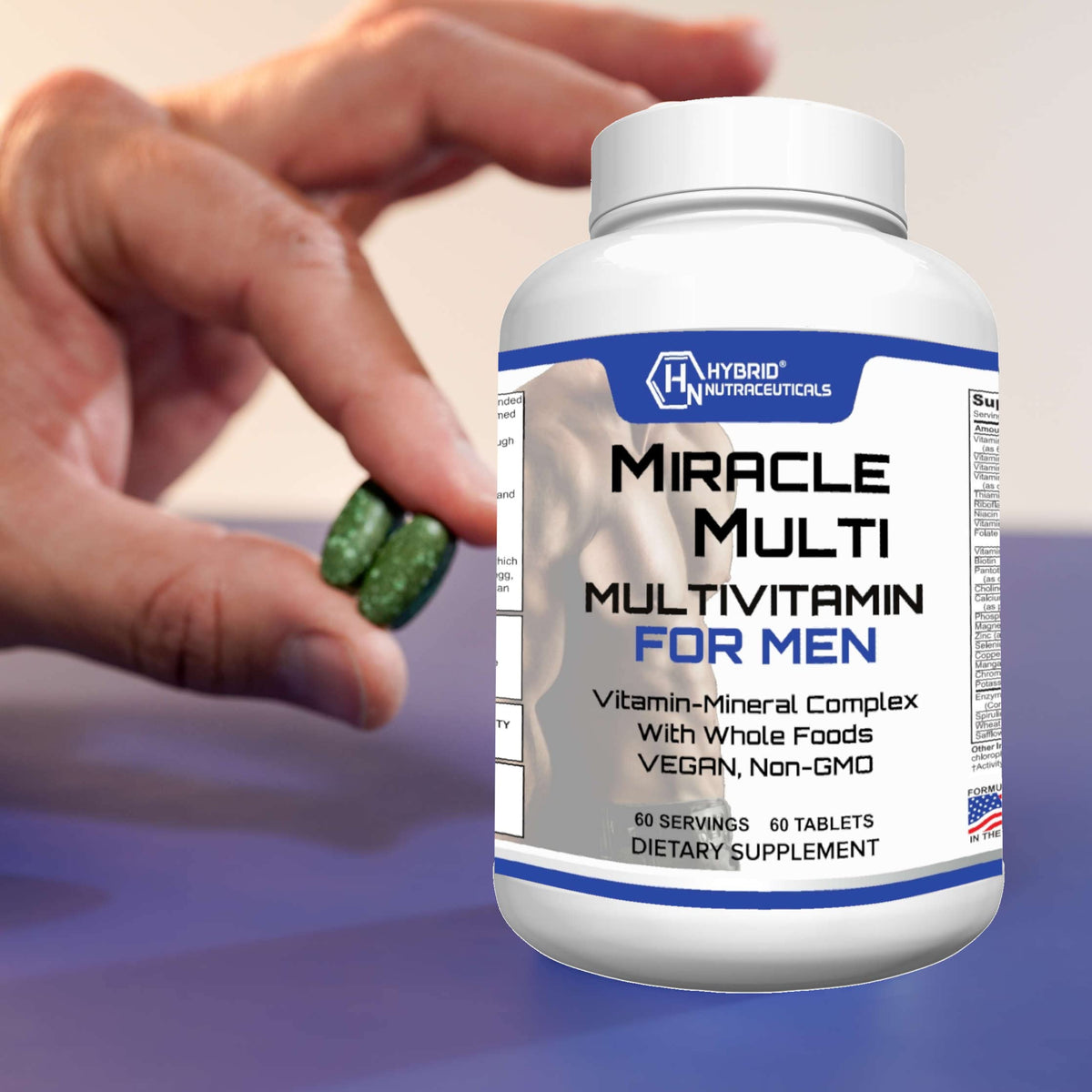 MiracleMulti Multivitamines pour Hommes avec un verre d'eau