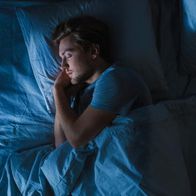 Momentous Capsules de Sommeil Elite, capsules sur fond blanc