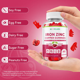 MOORGUMY gummies minéraux cerise avec une bouteille d'eau
