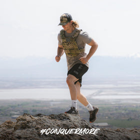 MTN OPS Solitude capsules sur fond blanc