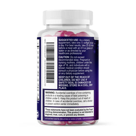 Multivitamine femme Hello Lovely! dans une main