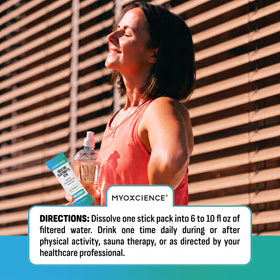 MYOXCIENCE Electrolyte STIX stick-pack sur fond de salle de gym