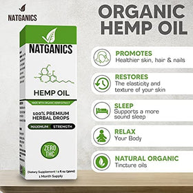 Natganics Huile de Chanvre avec goutte sur une cuillère