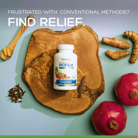 Natural Labs Biofilm Complex, capsules sur un fond naturel