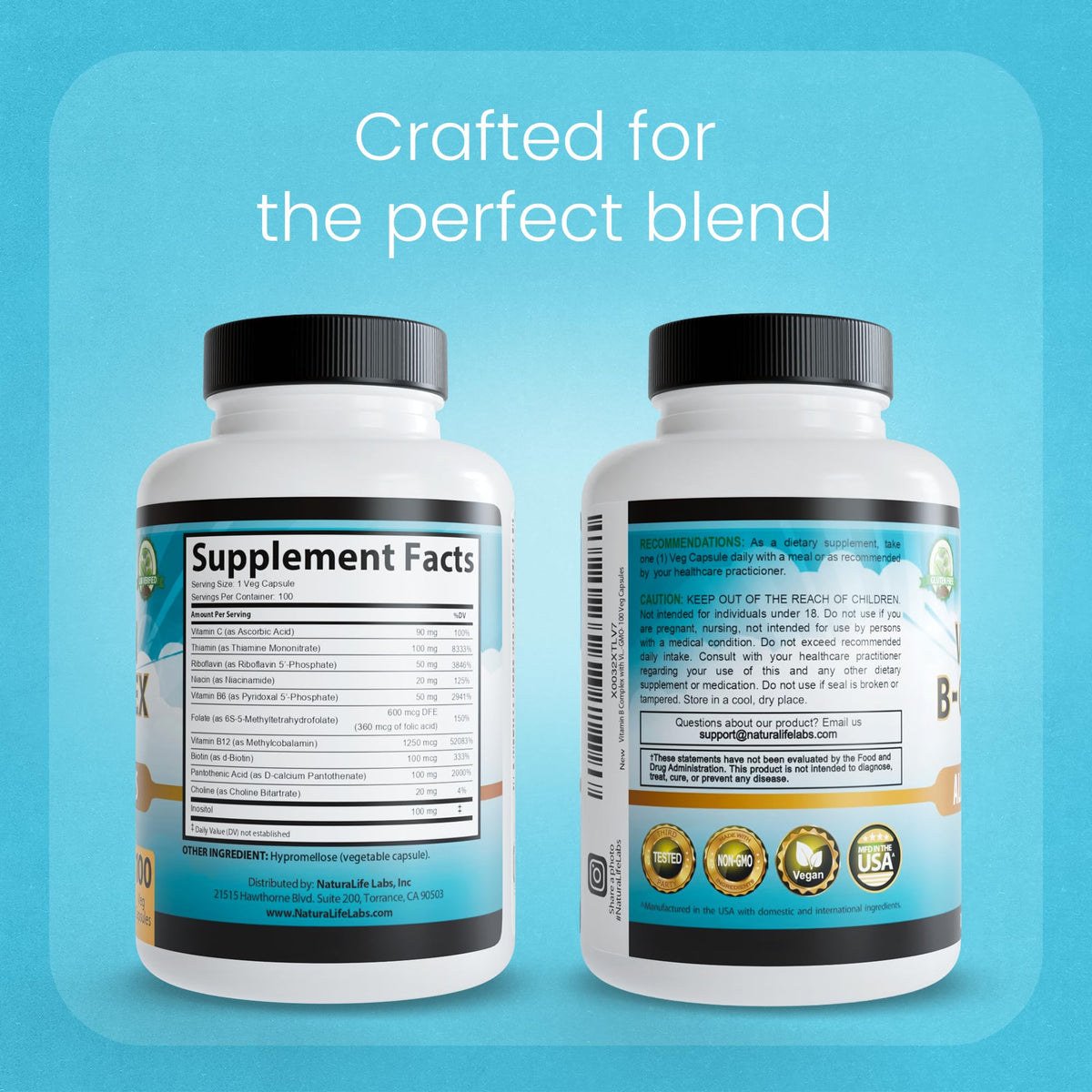 NaturaLife Labs Complexe de Vitamines B dans une main