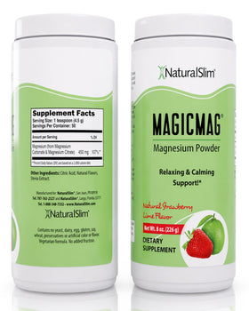 NaturalSlim MagicMag Poudre de Magnésium Citrate Fraise Citron Vert en poudre dans un verre d'eau
