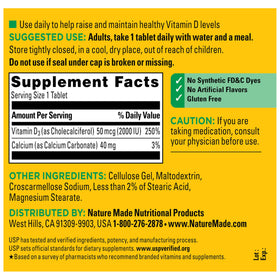 Nature Made Vitamine D3 2000 IU comprimés sur une table