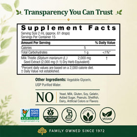 Nature's Answer Extrait de Chardon-Marie 2000 mg en usage dans un verre