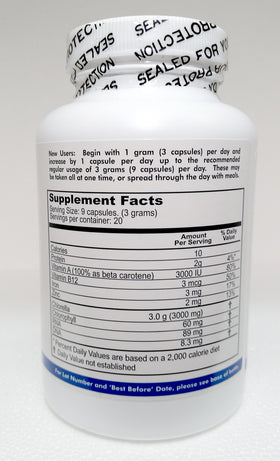 Nature's Balance Chlorella capsules avec étiquette