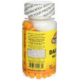 Nature's Blend Daily Vite Multivitamines sur un fond neutre