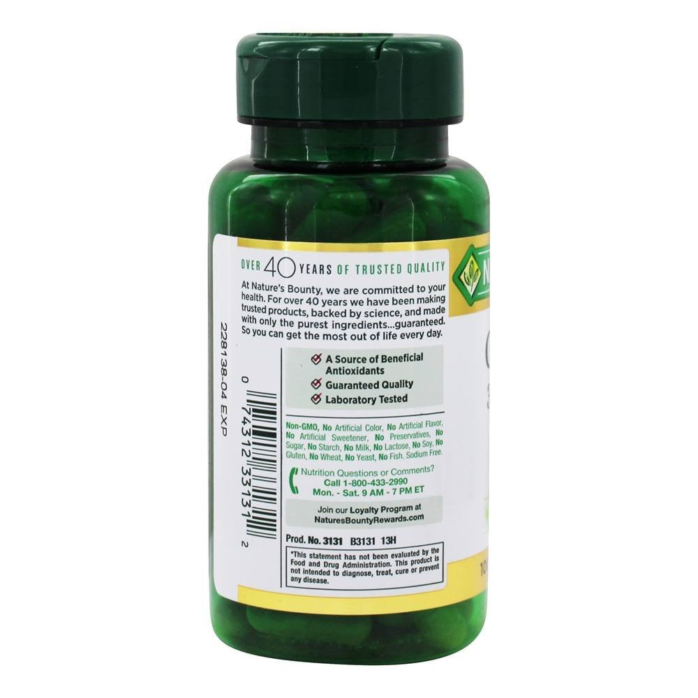Nature's Bounty Extrait de Thé Vert capsules sur un fond blanc