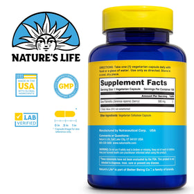 Nature's Life Saw Palmetto 580mg, capsules sur une surface blanche