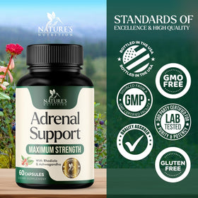 Nature's Nutrition Soutien Surrénal capsules à côté d'une tasse