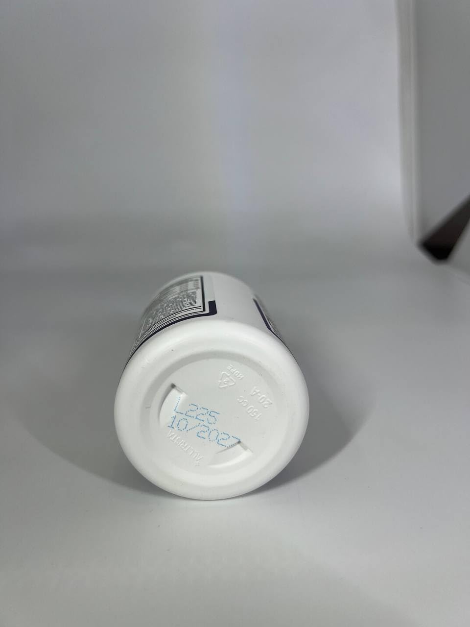 Nature’s NutriWave Memopezil présentation dans un environnement naturel