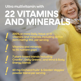Nature's Way Multivitamines Femmes 50+ comprimés dans une main