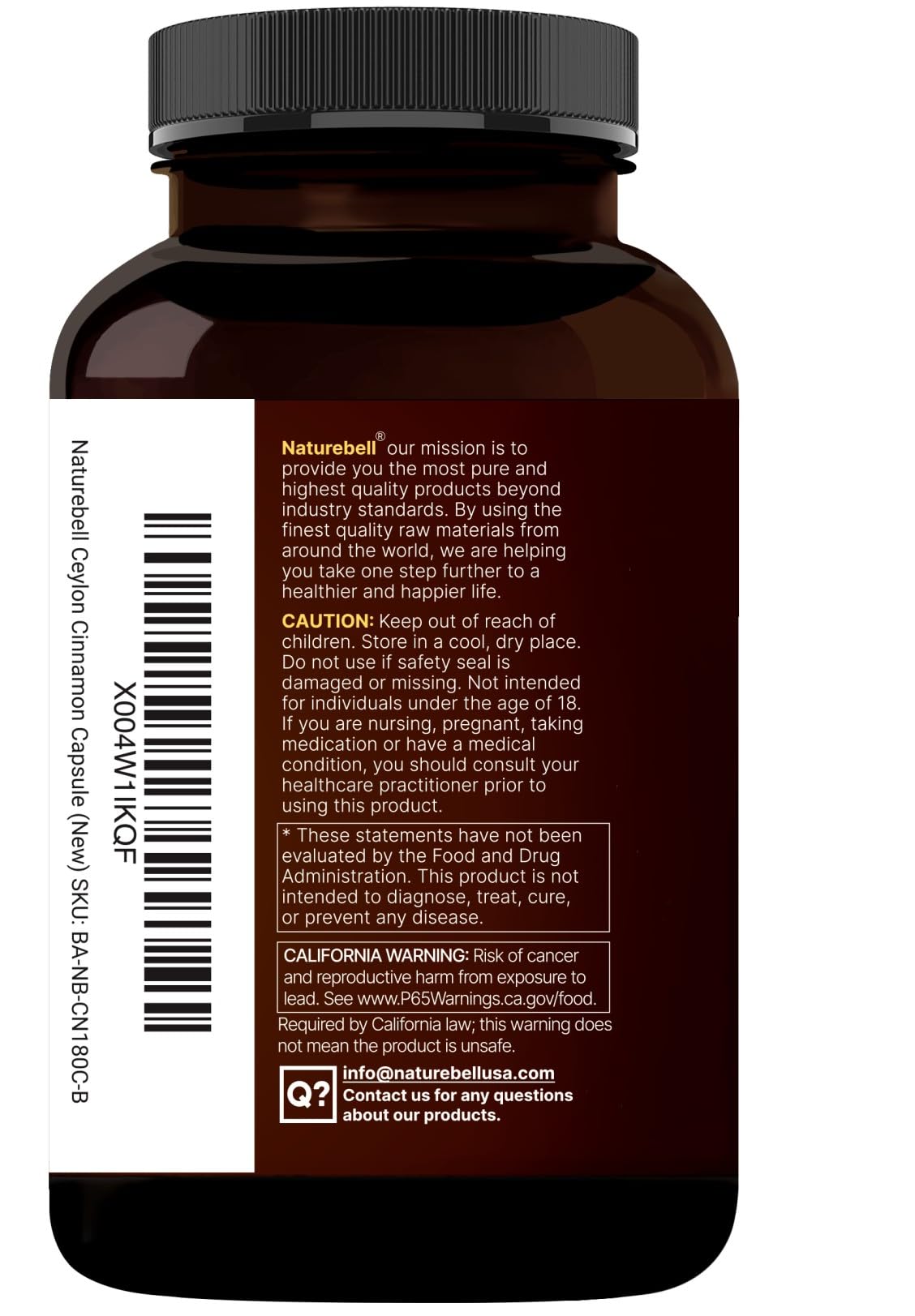 NatureBell capsules de cannelle de Ceylan et melon amer dans un environnement naturel