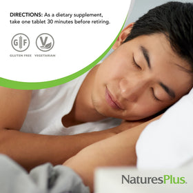 NaturesPlus Melatonine 3 mg comprimés sur une surface blanche