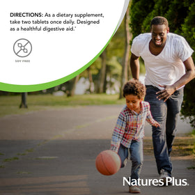 NaturesPlus Ultra-Zyme comprimés en main