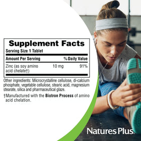 NaturesPlus Zinc 10 mg comprimés végétariens avec un verre d'eau