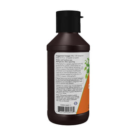 NOW Foods Chlorophylle Liquide Extra Fort dans un verre d'eau