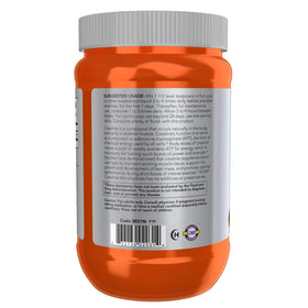 NOW Foods Créatine Monohydrate Poudre 689g en utilisation dans un shaker