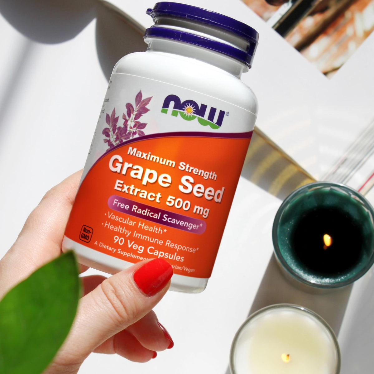 NOW Foods Extrait de Pépin de Raisin 500 mg capsules ouvertes