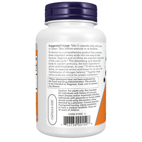 NOW Foods Tri-Amino capsules sur fond blanc