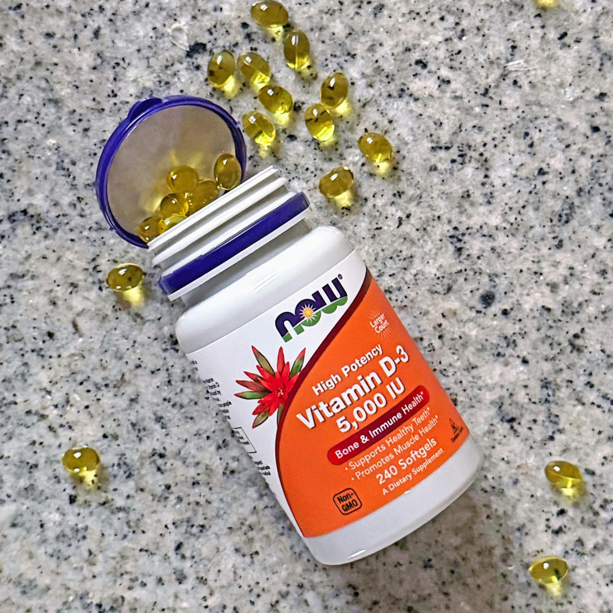 NOW Foods Vitamine D-3 et K-2 Menaquinone-4 gélules ouvertes