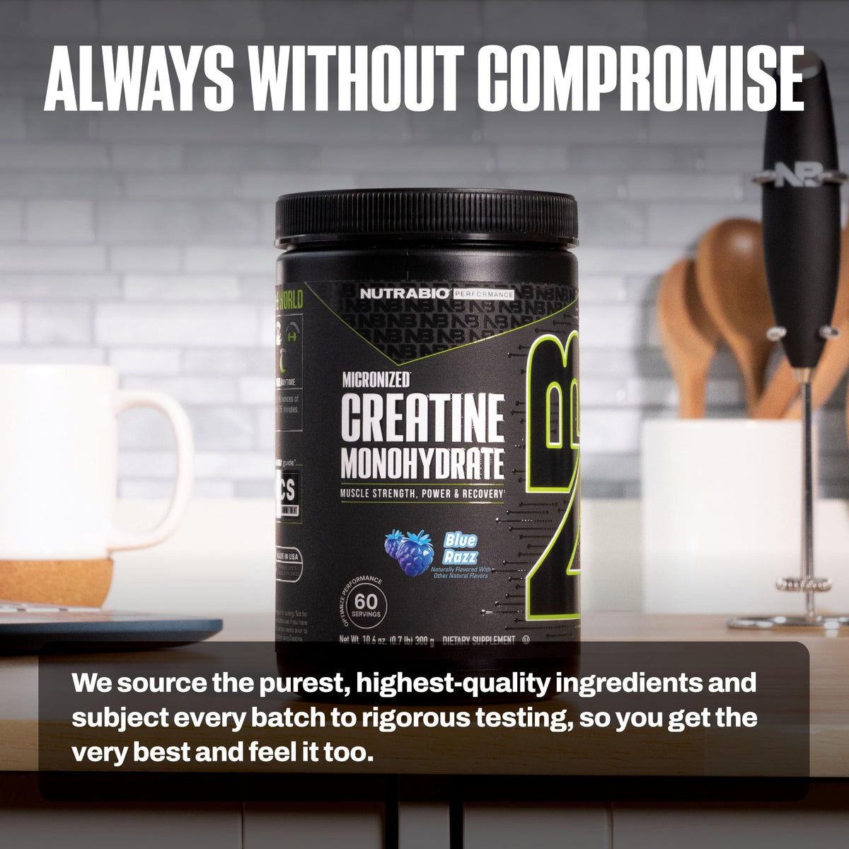 NutraBio Créatine Monohydrate 300 g avec un shaker de sport