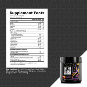 NutraBio Intra Blast BCAA Poudre 20g, mélange dans une bouteille shaker