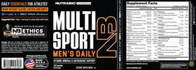 NutraBio Multisport à côté d'une bouteille d'eau et d'un équipement de sport