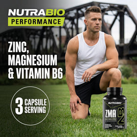 NutraBio ZMA comprimés en gros plan montrant texture