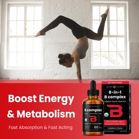 NutraChamps B Complex Liquide 2oz sur table avec bouteille d'eau