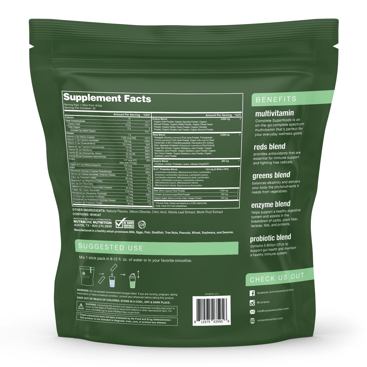 NutraOne Complete Superfoods stick pack ouvert avec poudre