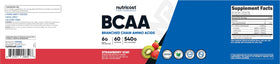 Nutricost BCAA Poudre 630g - ambiance sportive avec bouteille d'eau