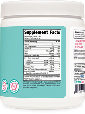 Nutricost BCAA pour Femmes packaging avec des fruits en arrière-plan