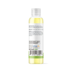 Nutricost Huile de Vitamine E 8 oz dans un cadre de soins de la peau