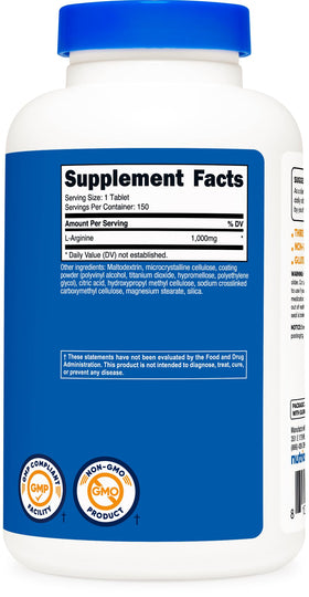 Nutricost L-Arginine 1000mg comprimés en main